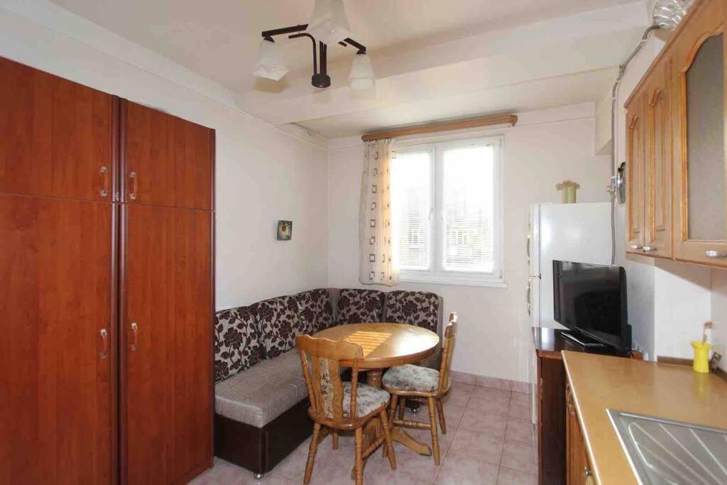 Cozy Apartment In The Center Of Yerevan Luaran gambar